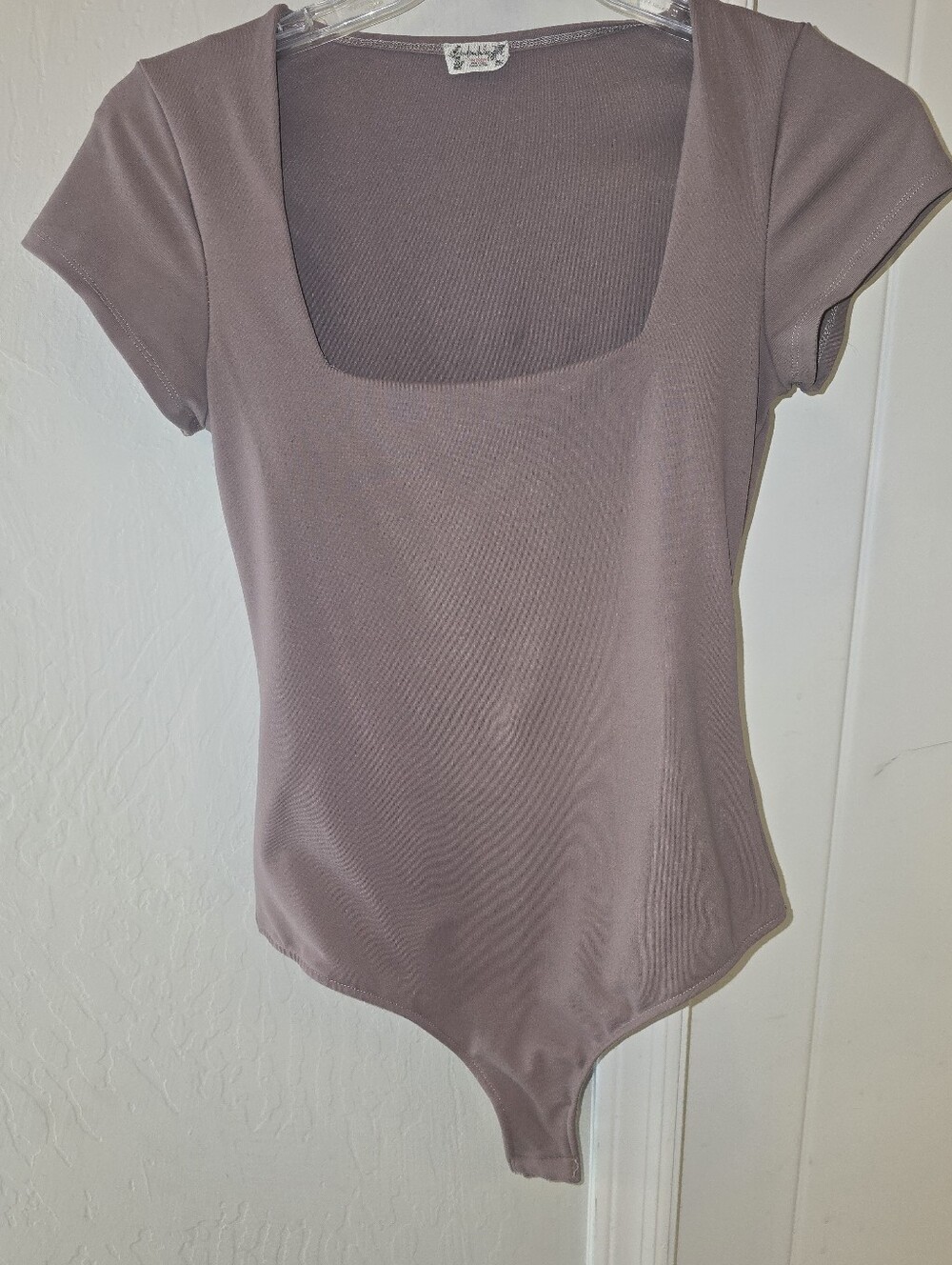 Free People Mauve Short-Sleeve Square-Neck Bodysuit Size: Small